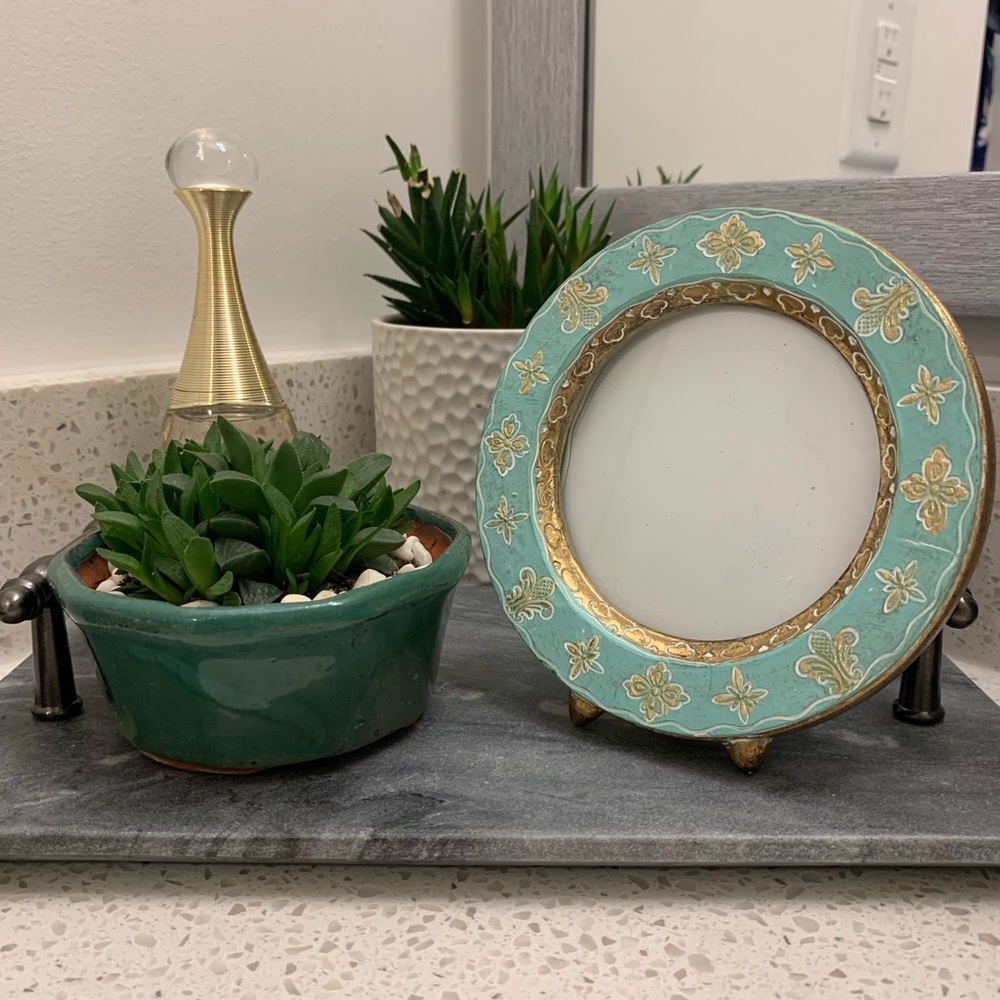 NWT Blue ceramic circular picture frame with gold